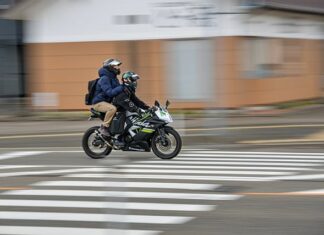 Ile pali Kawasaki Ninja 400?