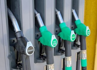 Ile CO2 z 1 litra benzyny? Ile CO2 z 1 litra benzyny?
