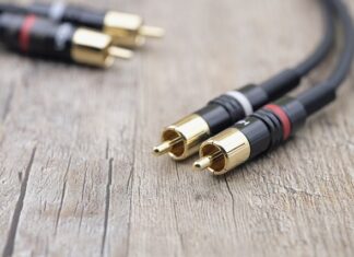 Co to jest RCA w radiu?