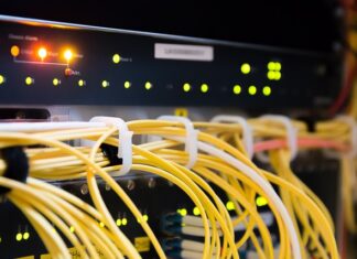 Jak połączyć router z antena zewnętrzna?