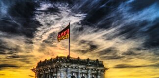 Co trzeba mieć w samochodzie jadąc do Niemiec?