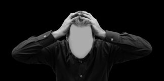 Jakie są objawy uszkodzonego modułu zapłonowego w skuterze?