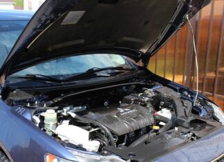 Ile pali Mitsubishi Pajero?